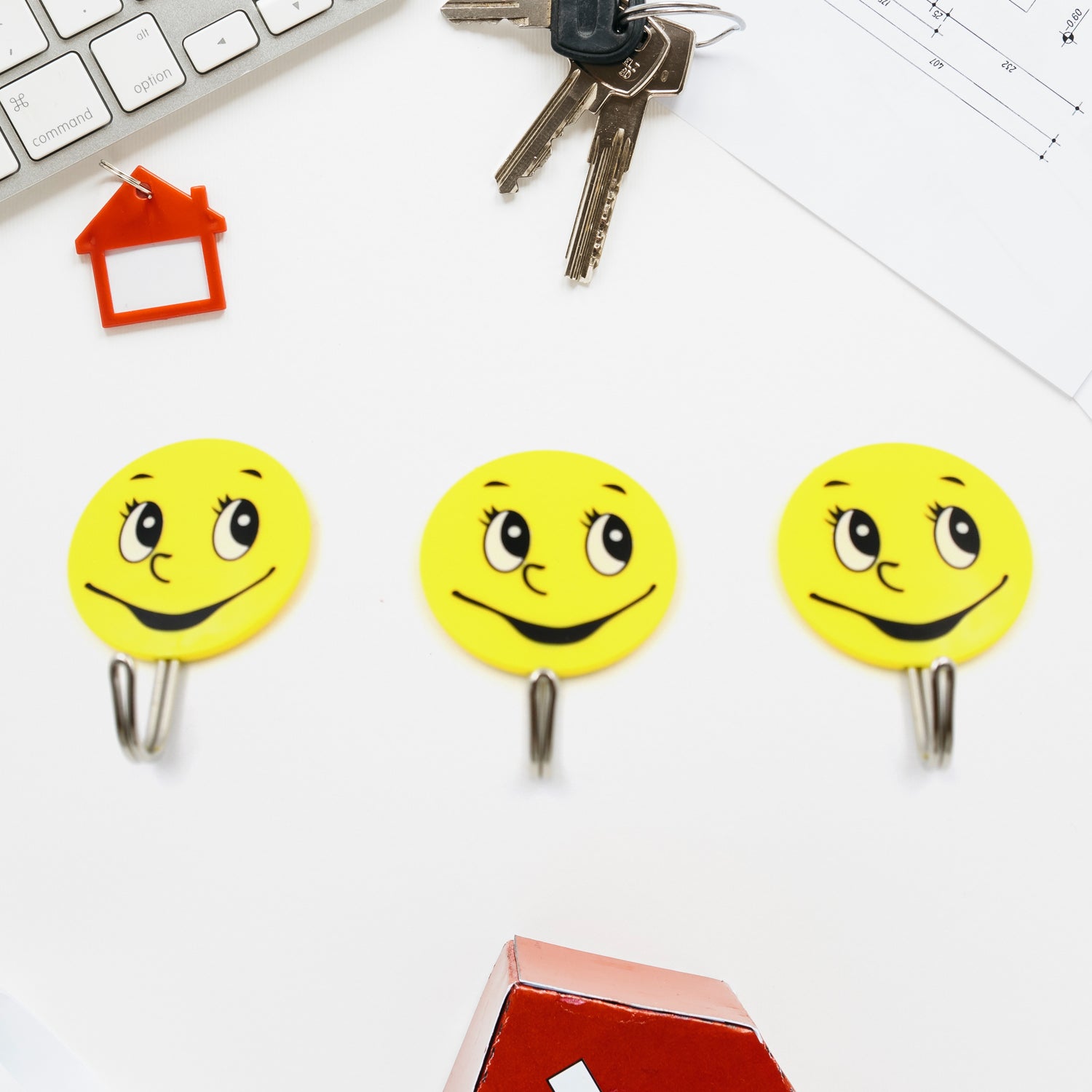 1702 3Pcs Self Adhesive Multipurpose Smiley Hooks For home Use